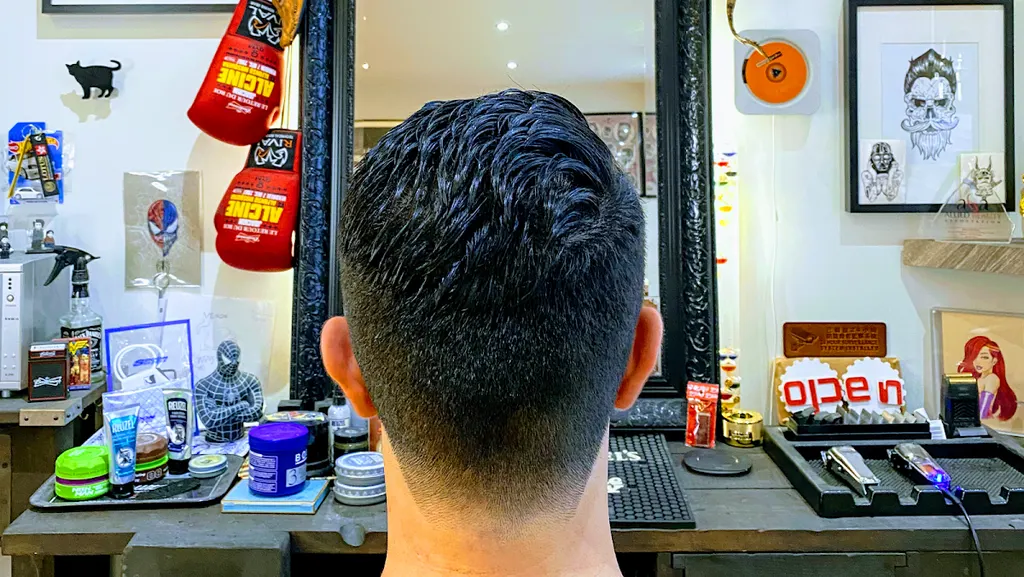 Salon Coupe De Ville (SMP & Barbier) — Barber shop in Montreal